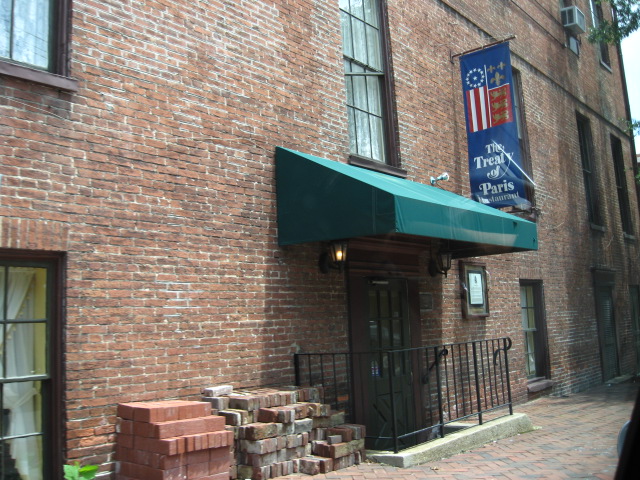 617x456 pixels (163K)