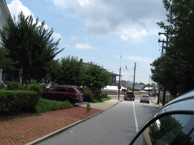 617x456 pixels (118K)