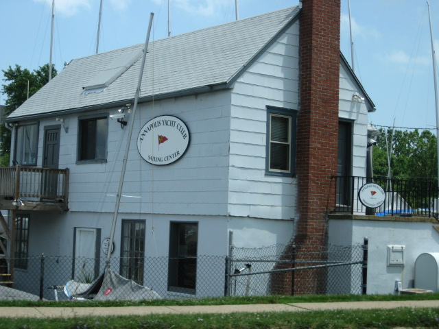 617x456 pixels (114K)