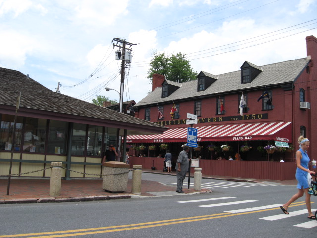 617x456 pixels (115K)