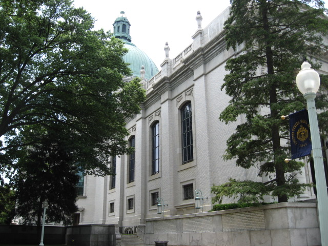 617x456 pixels (155K)