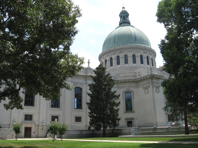 617x456 pixels (142K)