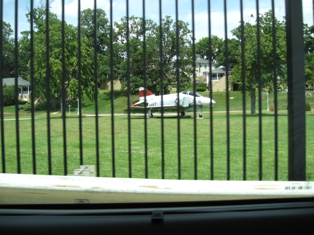 617x456 pixels (144K)