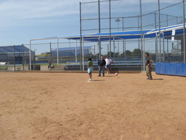 618x457 pixels (124K)