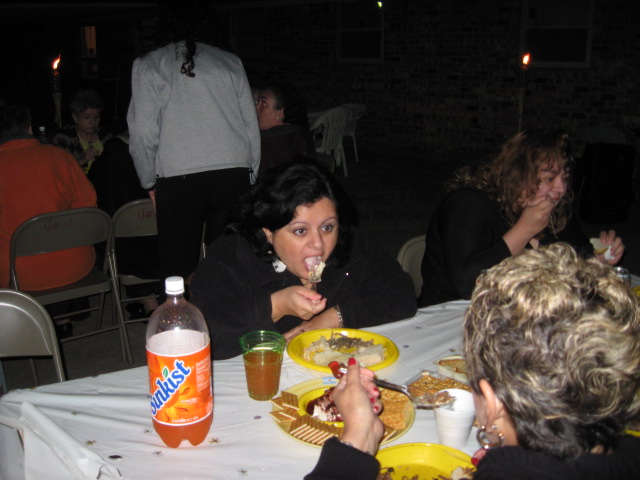 618x457 pixels (94K)