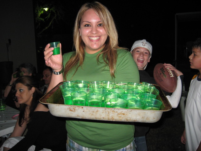 618x457 pixels (97K)