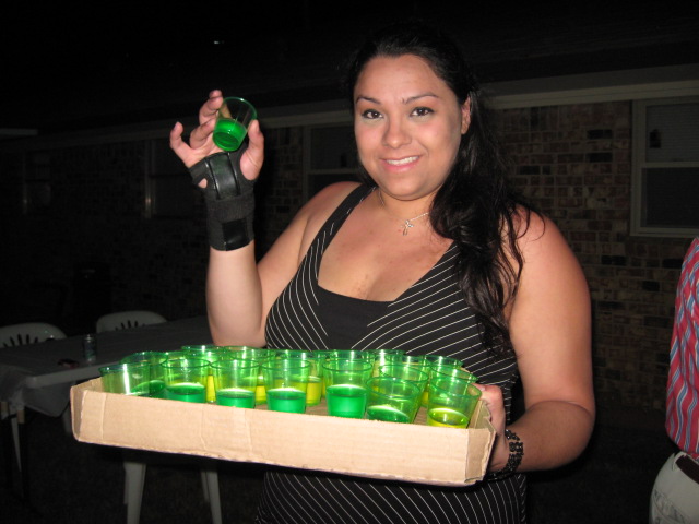 618x457 pixels (94K)