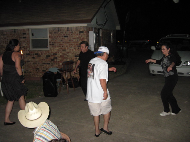 618x457 pixels (88K)