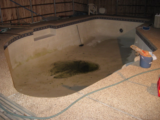 617x456 pixels (117K)