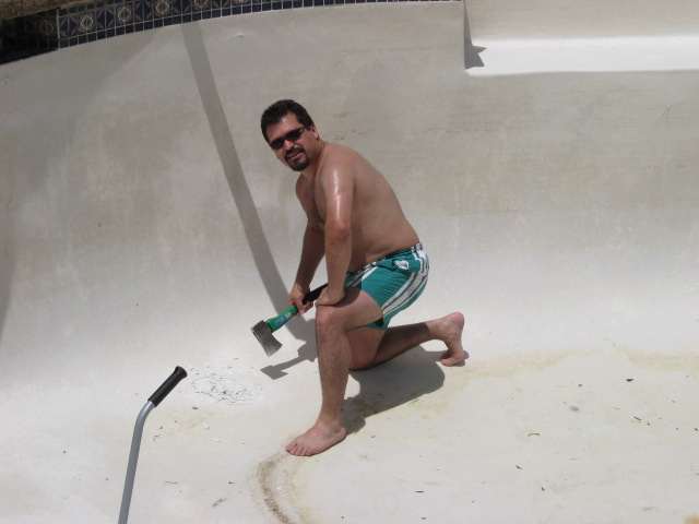 617x456 pixels (69K)