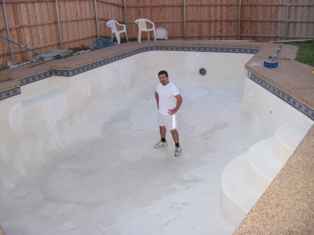 617x456 pixels (85K)