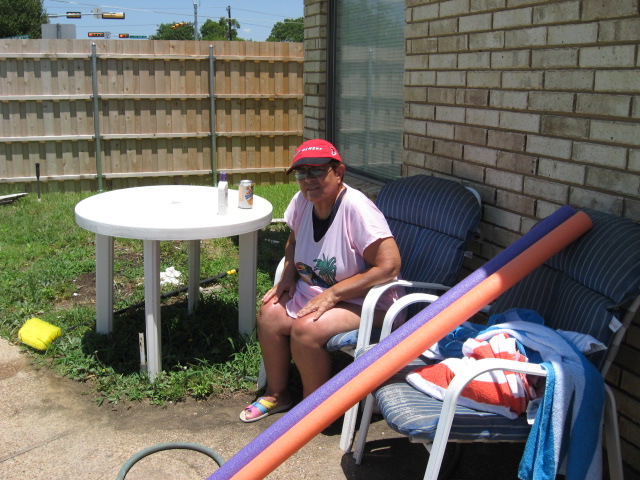 617x456 pixels (147K)