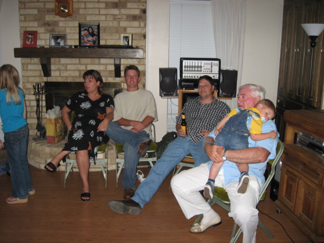 618x457 pixels (114K)