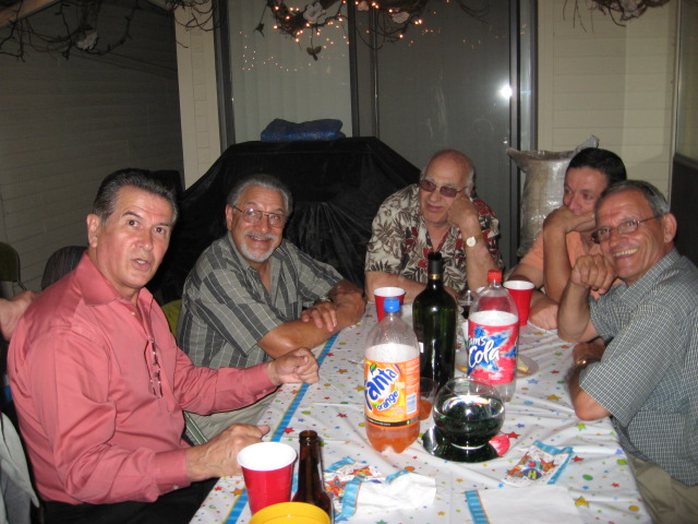 618x457 pixels (123K)