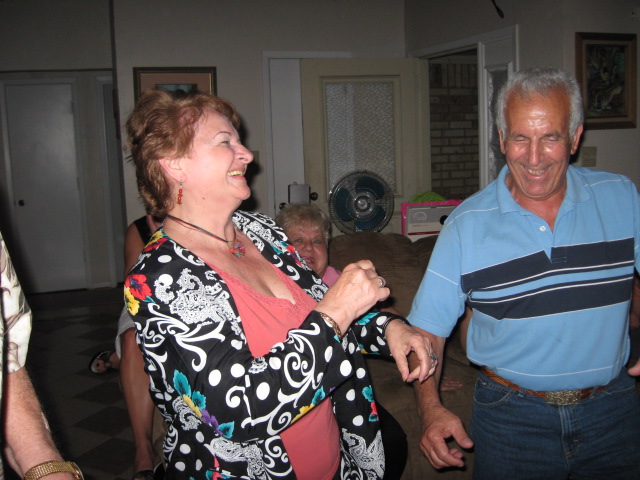 618x457 pixels (116K)