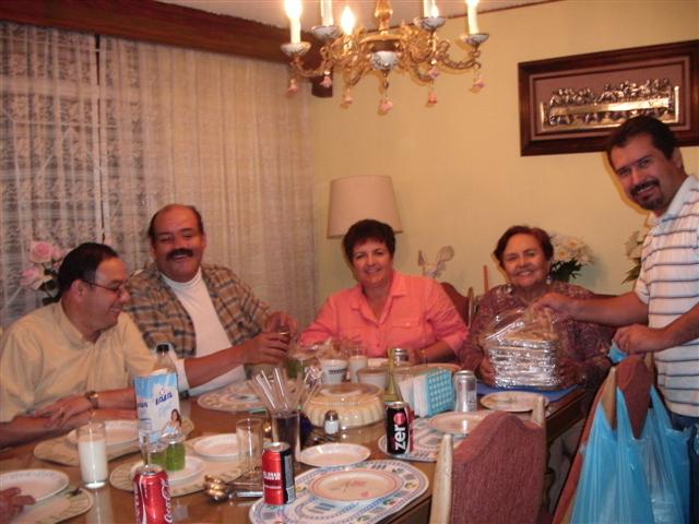 618x457 pixels (57K)