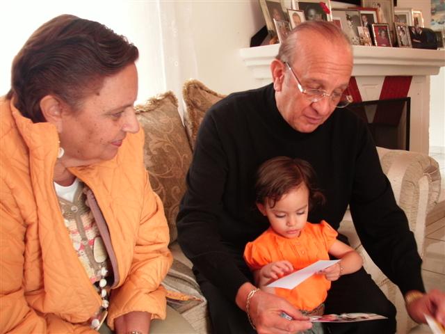 618x457 pixels (51K)