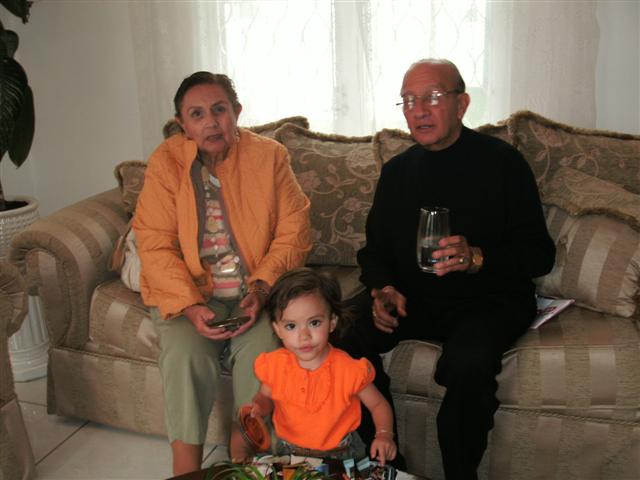 618x457 pixels (42K)