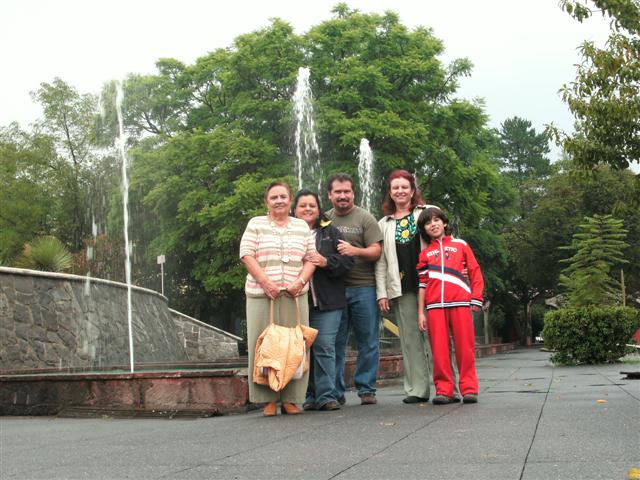 618x457 pixels (73K)