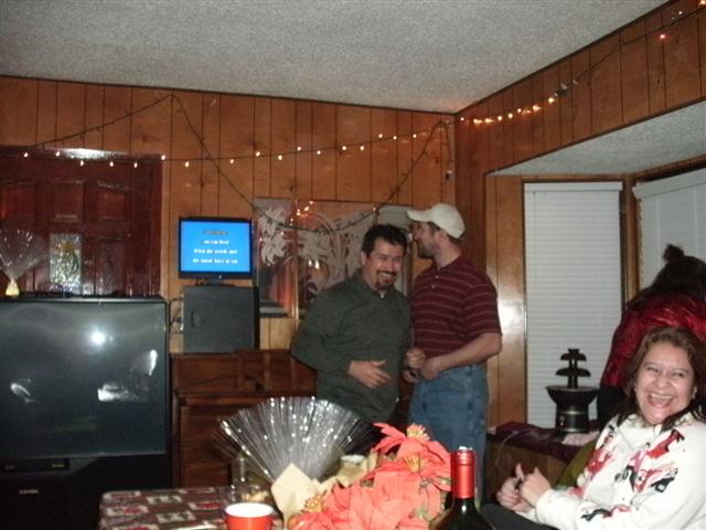 618x457 pixels (53K)