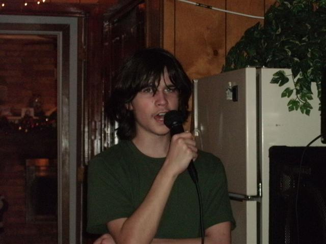 618x457 pixels (38K)