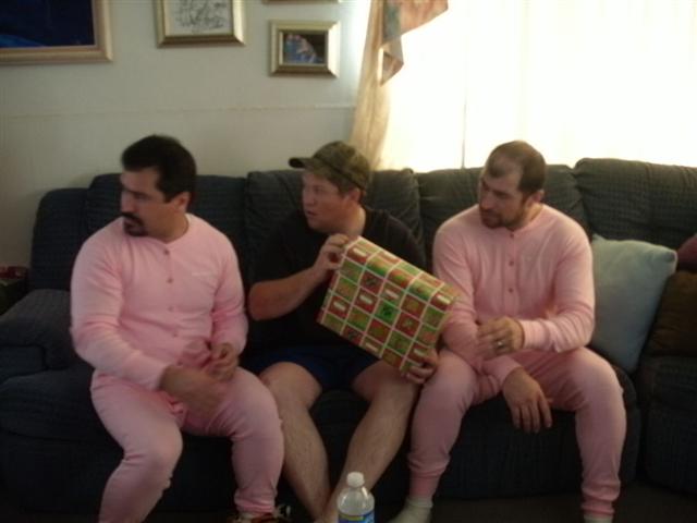 618x457 pixels (34K)