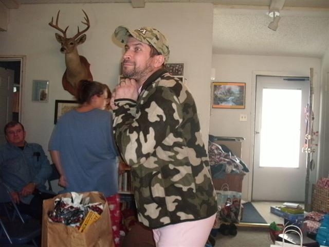 618x457 pixels (45K)