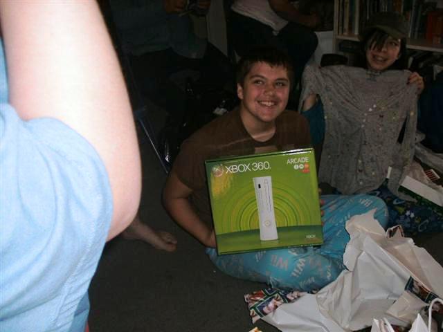 618x457 pixels (33K)