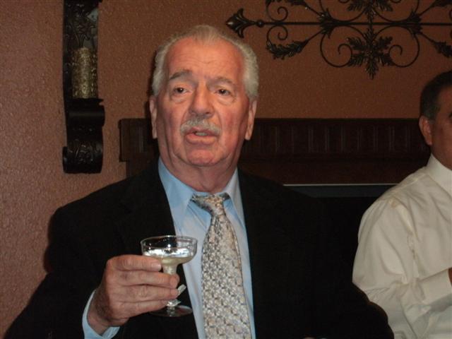 618x457 pixels (40K)