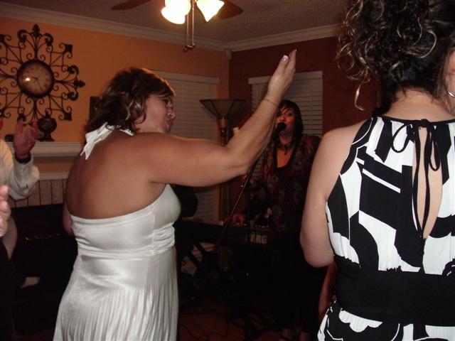 618x457 pixels (47K)