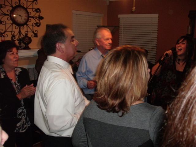 618x457 pixels (43K)