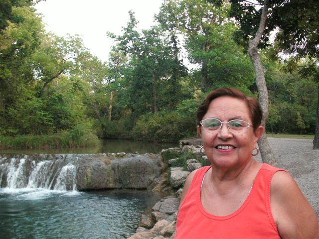 618x457 pixels (75K)