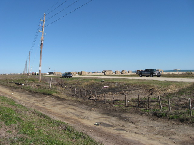 617x456 pixels (102K)