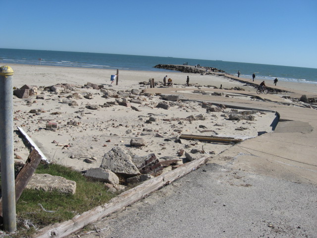 617x456 pixels (131K)