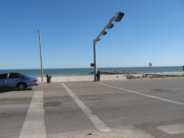 617x456 pixels (73K)