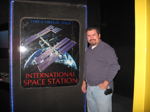 617x456 pixels (99K)