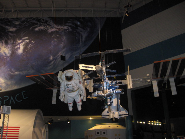 617x456 pixels (92K)