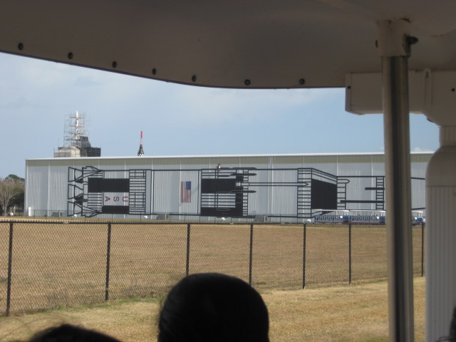 617x456 pixels (86K)