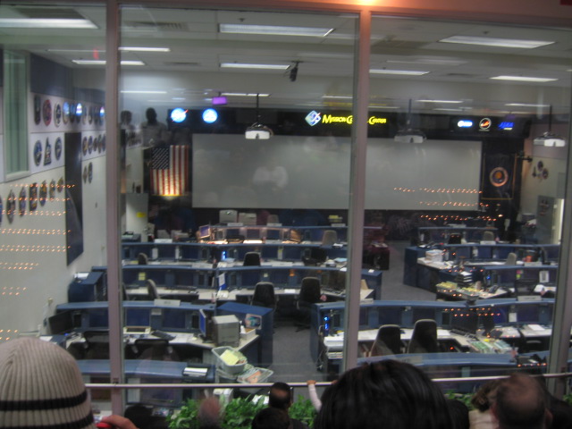 617x456 pixels (103K)