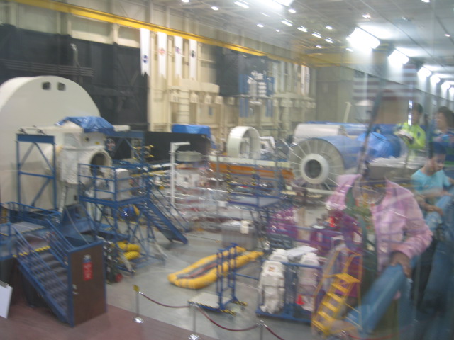 617x456 pixels (105K)