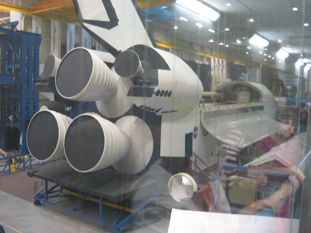 617x456 pixels (94K)