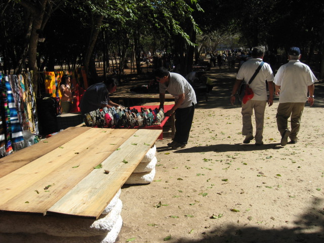 617x456 pixels (145K)