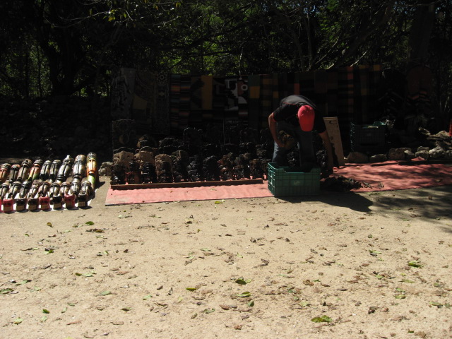 617x456 pixels (139K)