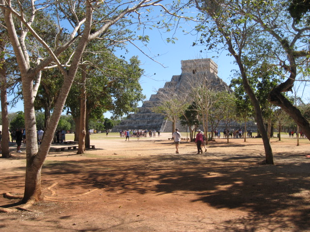 617x456 pixels (193K)