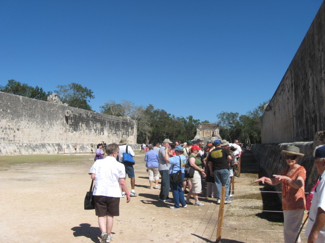 617x456 pixels (104K)