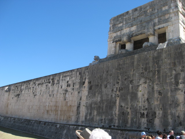 617x456 pixels (95K)