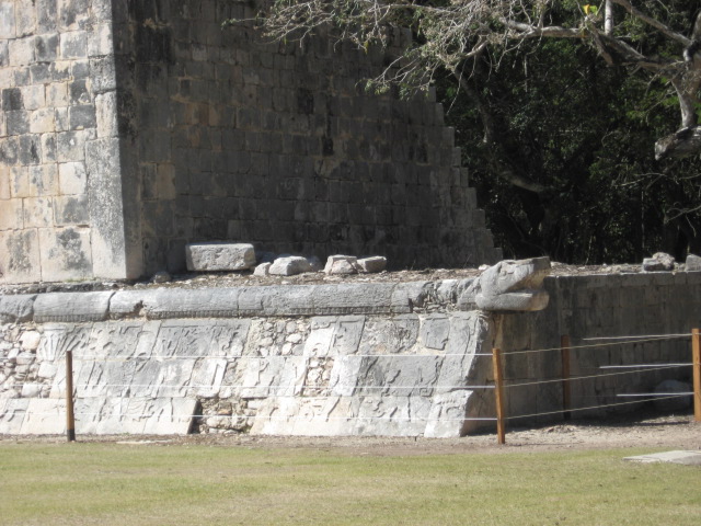 617x456 pixels (133K)