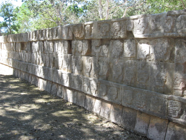 617x456 pixels (165K)