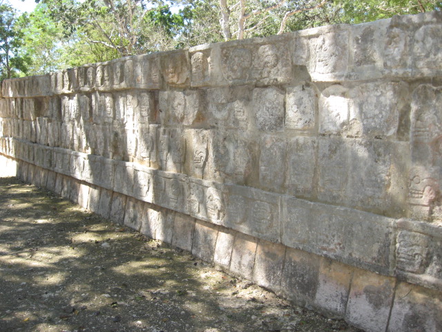 617x456 pixels (161K)