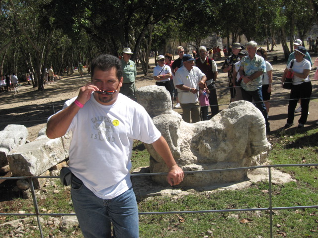 617x456 pixels (170K)